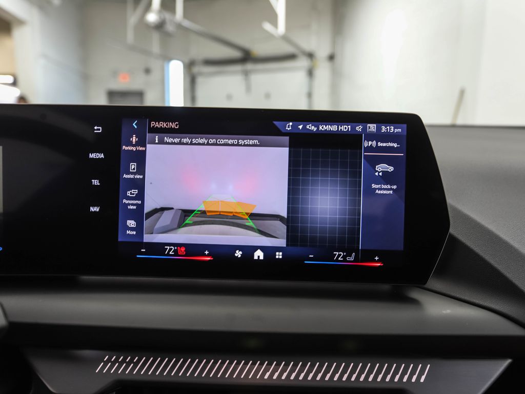 Thumbnail: 2025 BMW 2 Series - 18