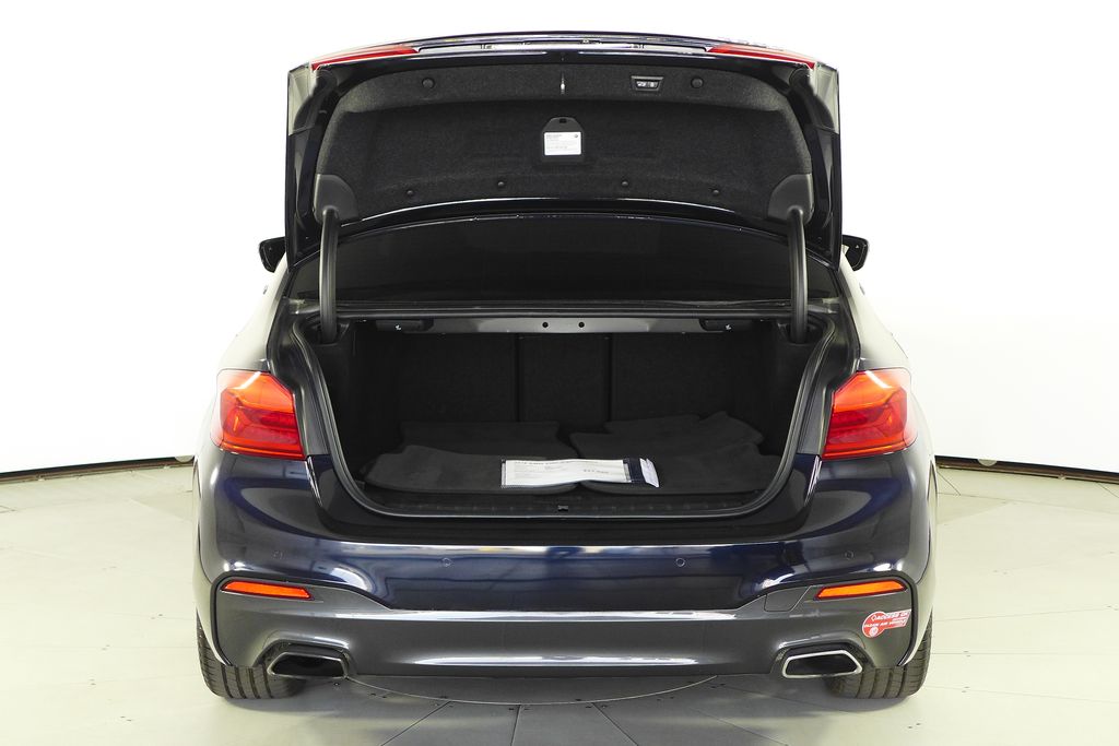 Thumbnail: 2018 BMW 5 Series - 10