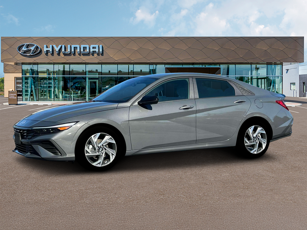 2025 Hyundai Elantra Sport 2