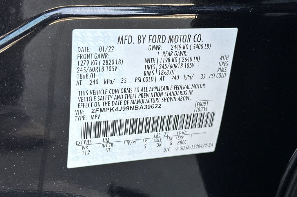 2022 Ford Edge SEL photo