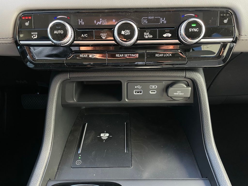 Thumbnail: 2025 Honda Pilot - 19