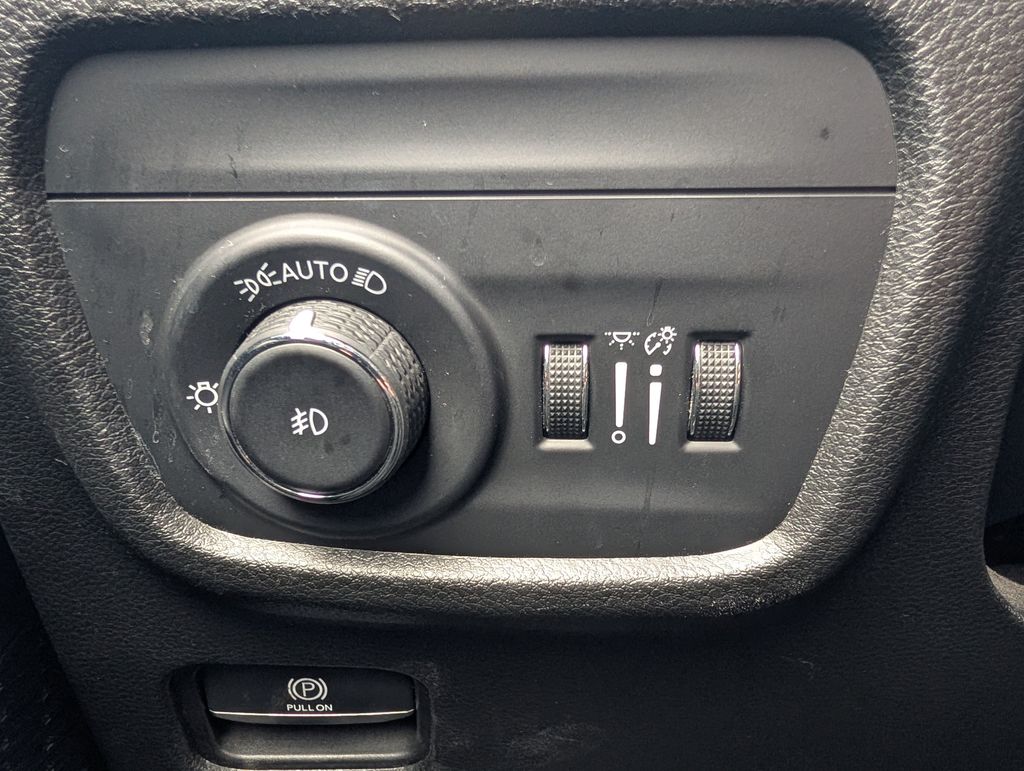 Used 2023 Jeep Grand Cherokee SUV