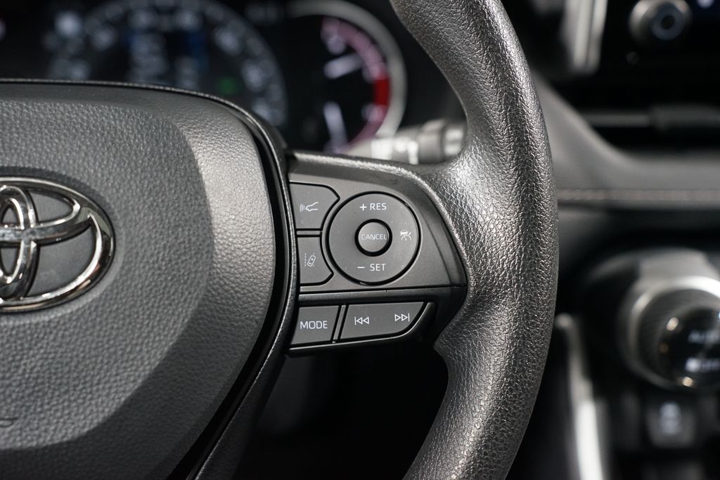 Thumbnail: 2025 Toyota RAV4 - 13