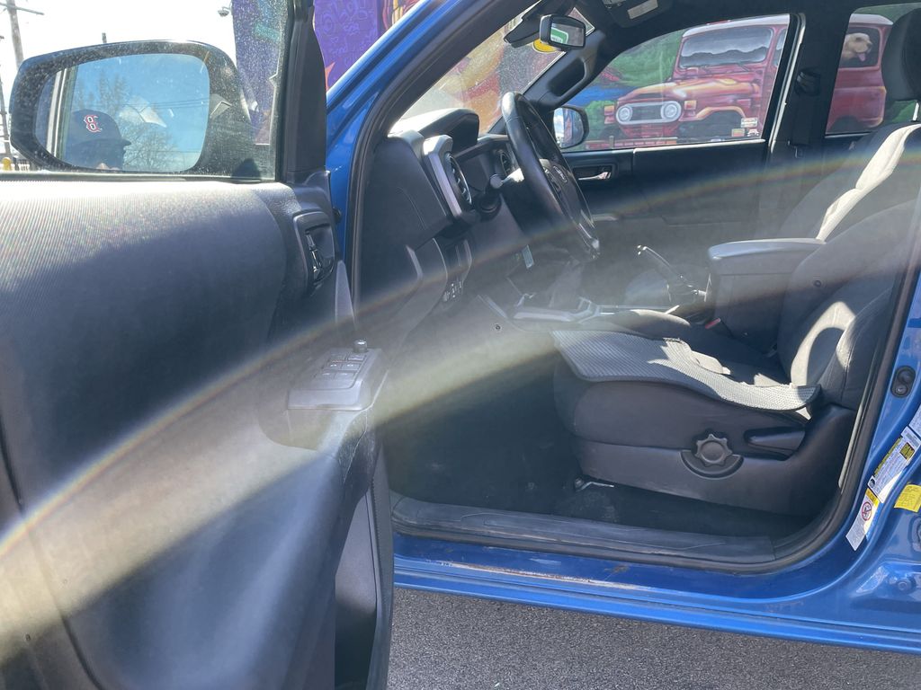 Used 2018 Toyota Tacoma Truck