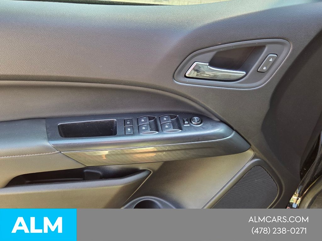 Used 2021 Black GMC AT4 w/Leather image 28