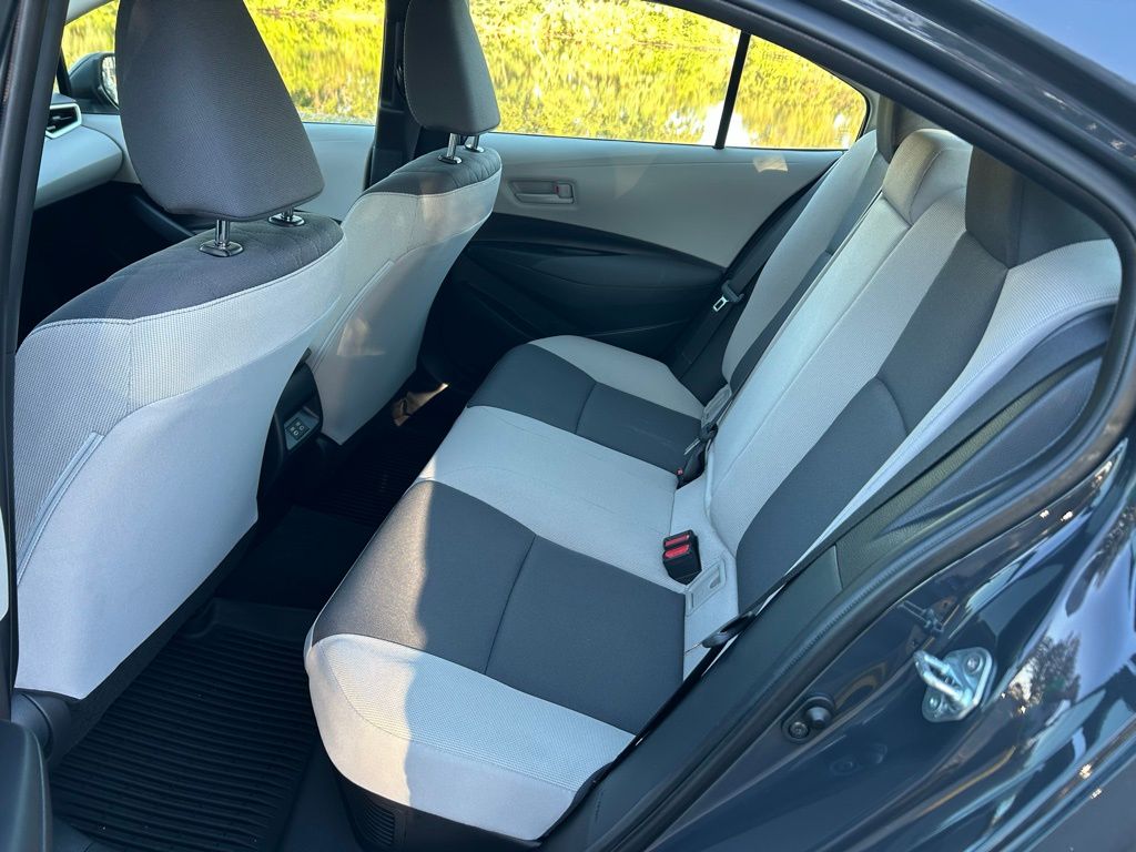 Thumbnail: 2025 Toyota Corolla - 13