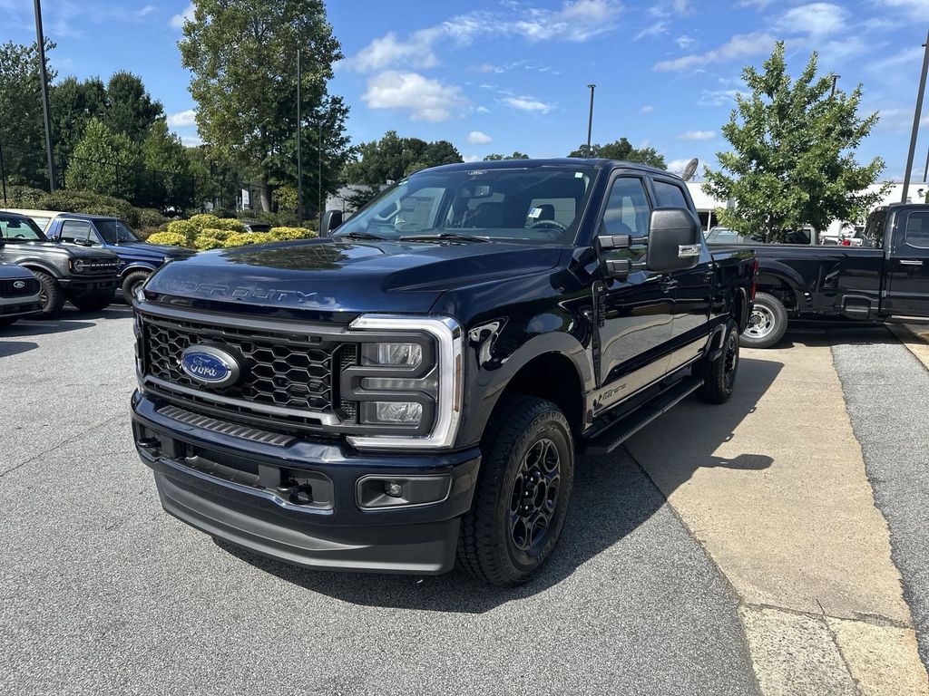 2024 Ford F-350SD XLT 3