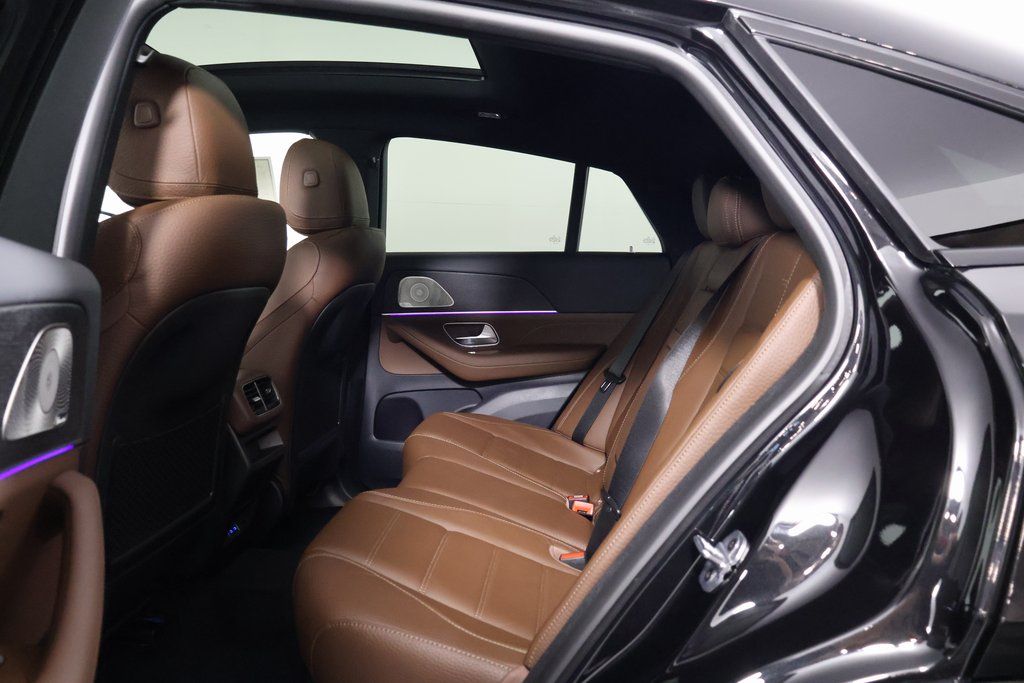 Thumbnail: 2026 Mercedes-Benz GLE - 6