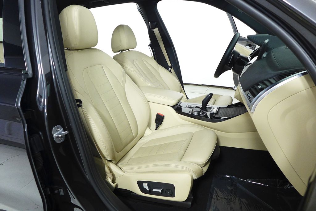 Thumbnail: 2019 BMW X3 - 19