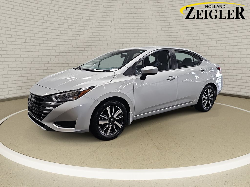 Brilliant Silver Metallic 2025 Nissan Versa Sedan Front-Wheel Drive Continuously Variable Transmission