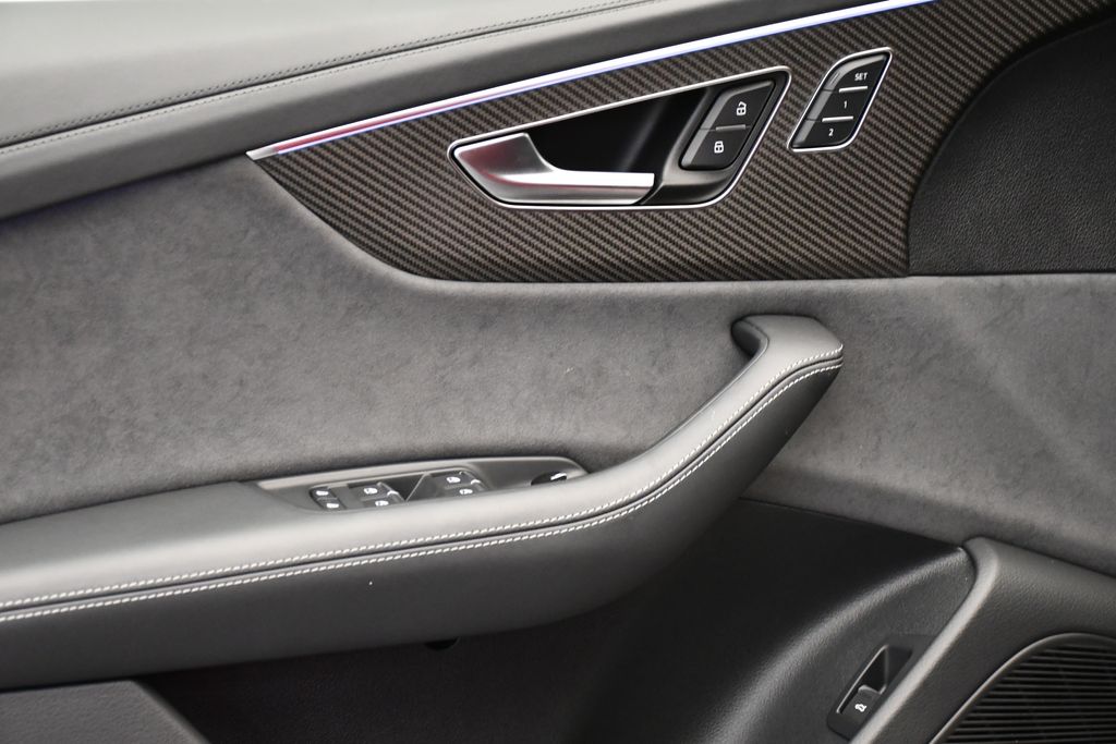 2024 Audi SQ8 Prestige 31
