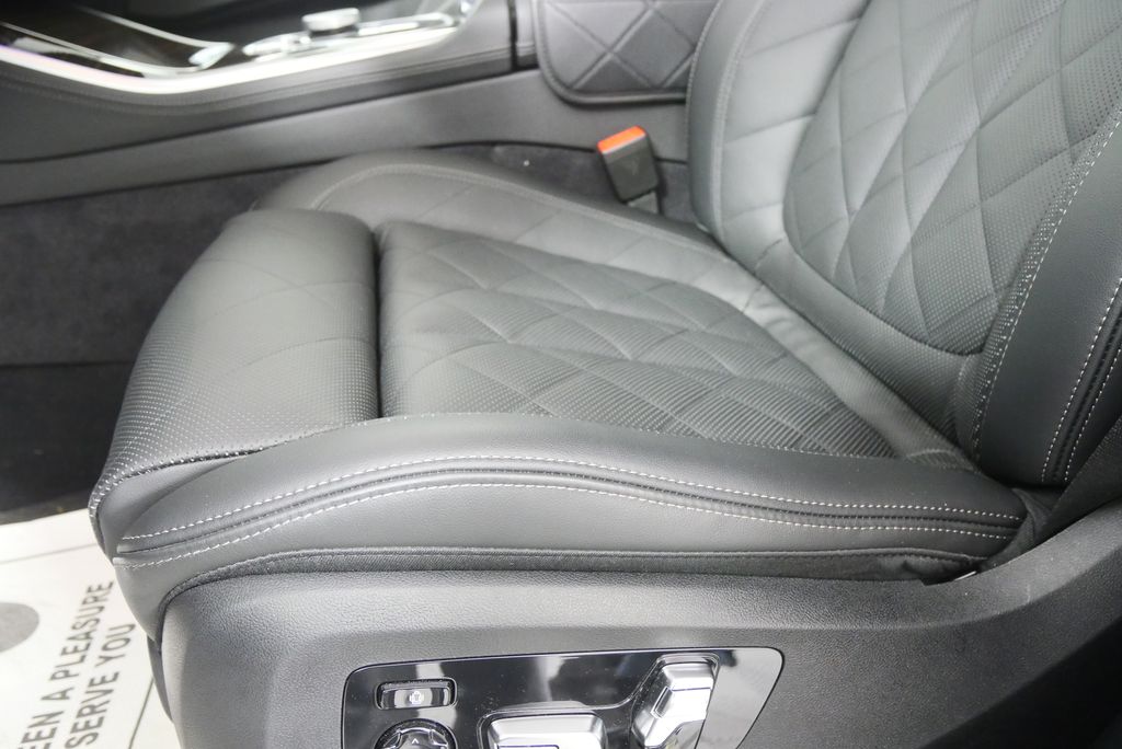 Thumbnail: 2026 BMW X5 - 9