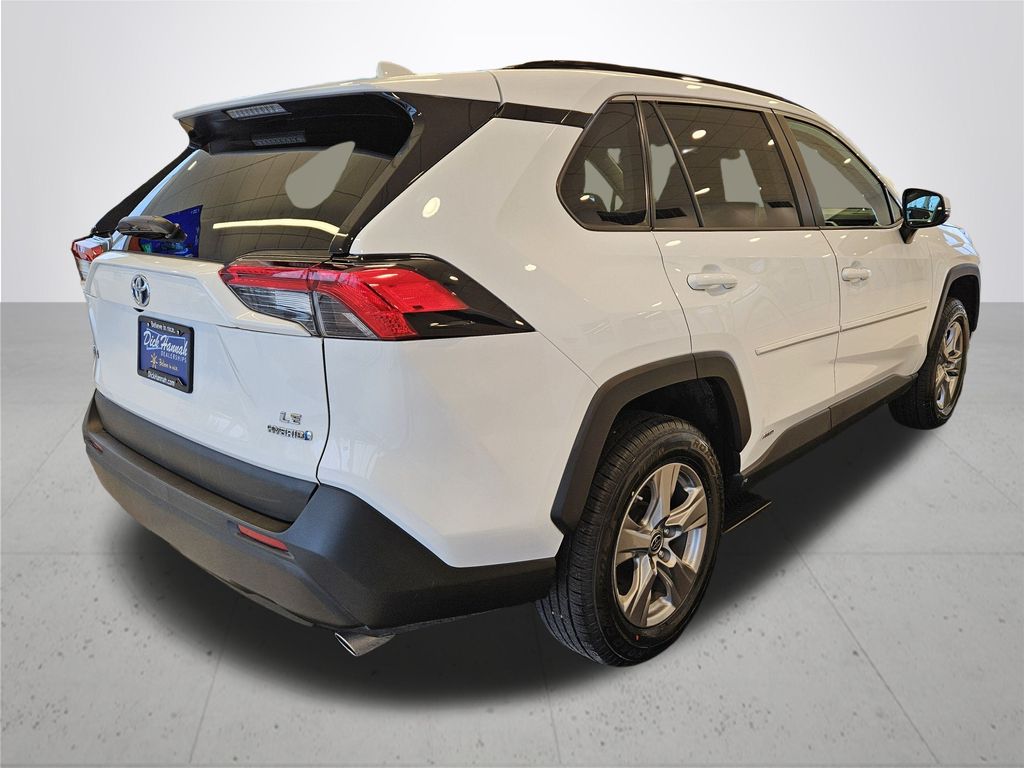 2024 Toyota RAV4 Hybrid LE