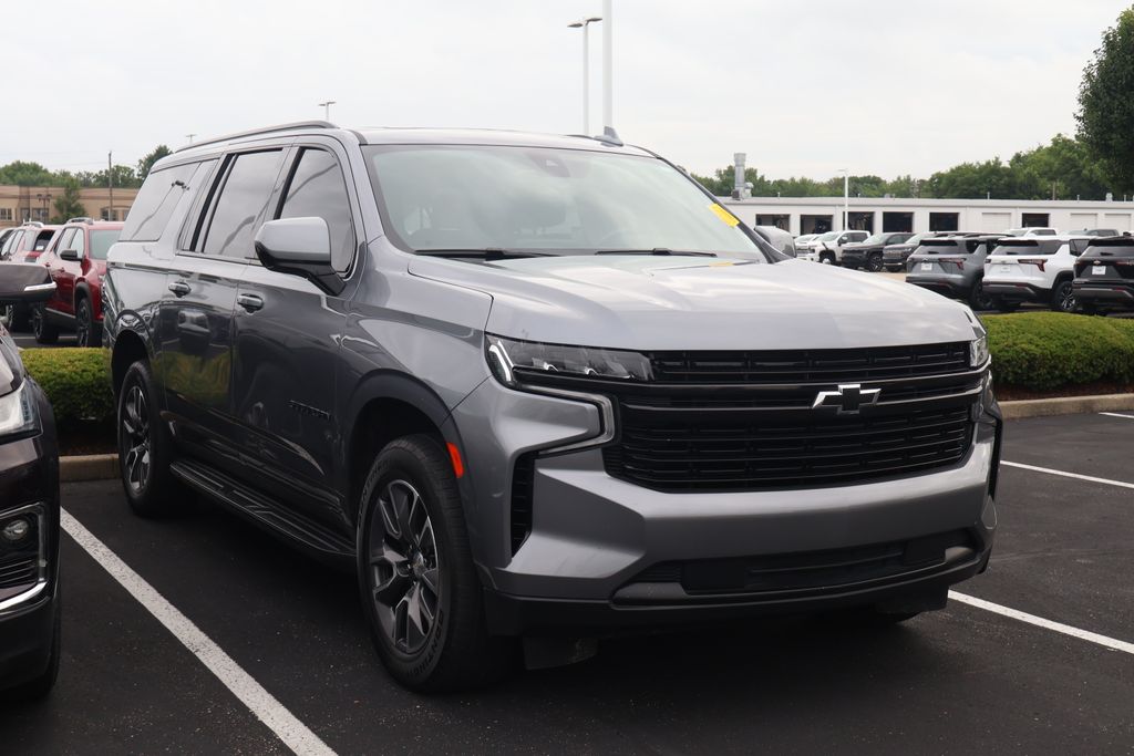 Thumbnail: 2021 Chevrolet Suburban - 3