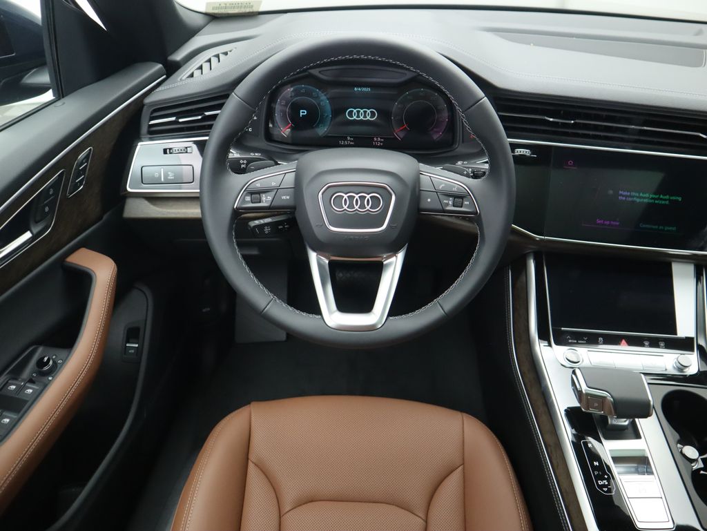 Thumbnail: 2025 Audi Q8 - 11