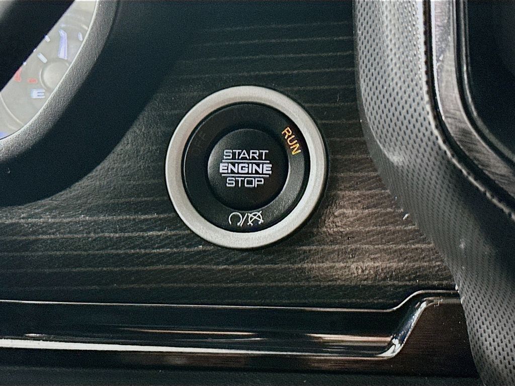 Used 2022 Red Ram Limited image 27