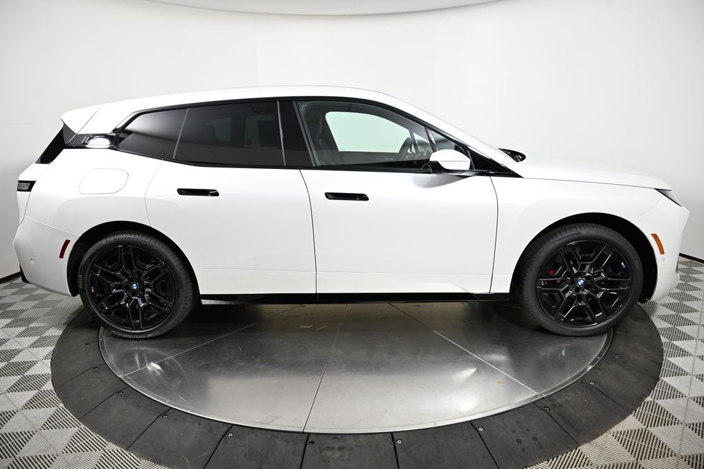 Thumbnail: 2026 BMW iX - 6