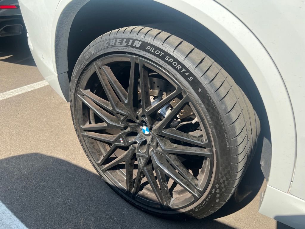 Thumbnail: 2026 BMW X5 - 4