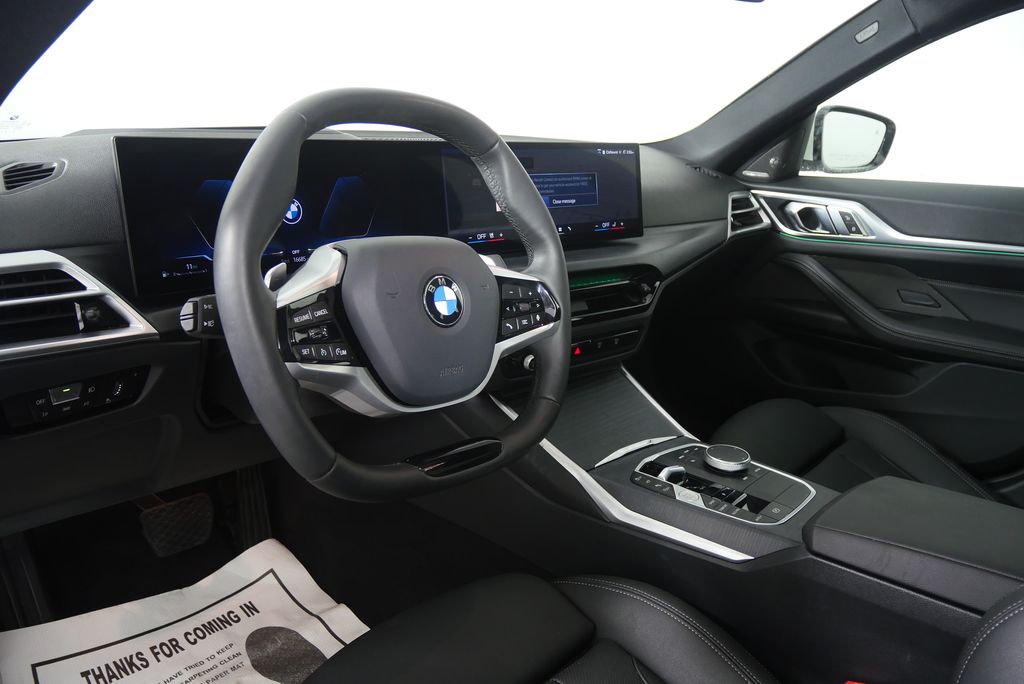 Thumbnail: 2025 BMW 4 Series - 13