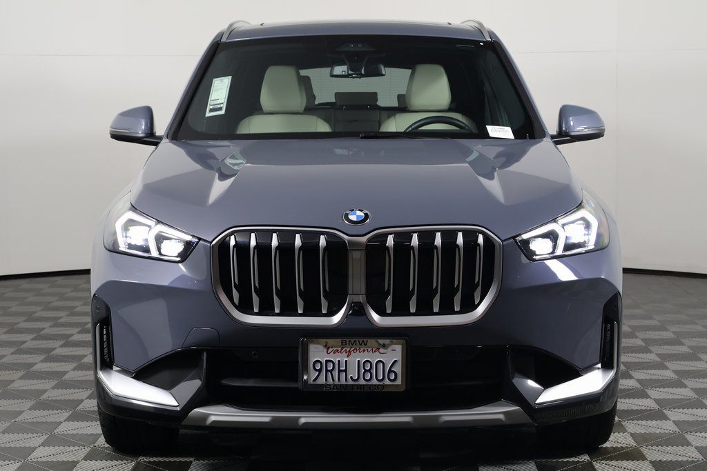 Thumbnail: 2025 BMW X1 - 2
