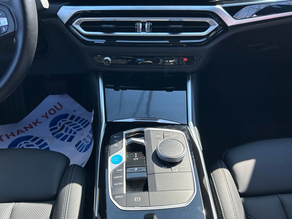 2024 BMW i4 xDrive40 16