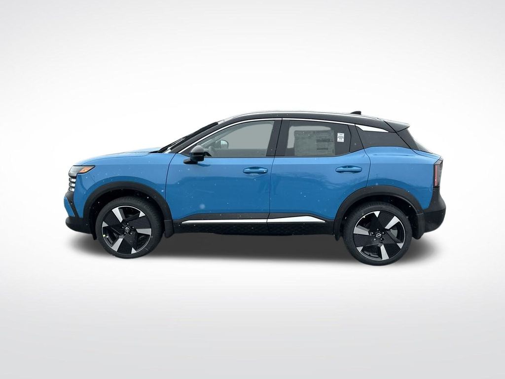 2025 Nissan Kicks SR photo