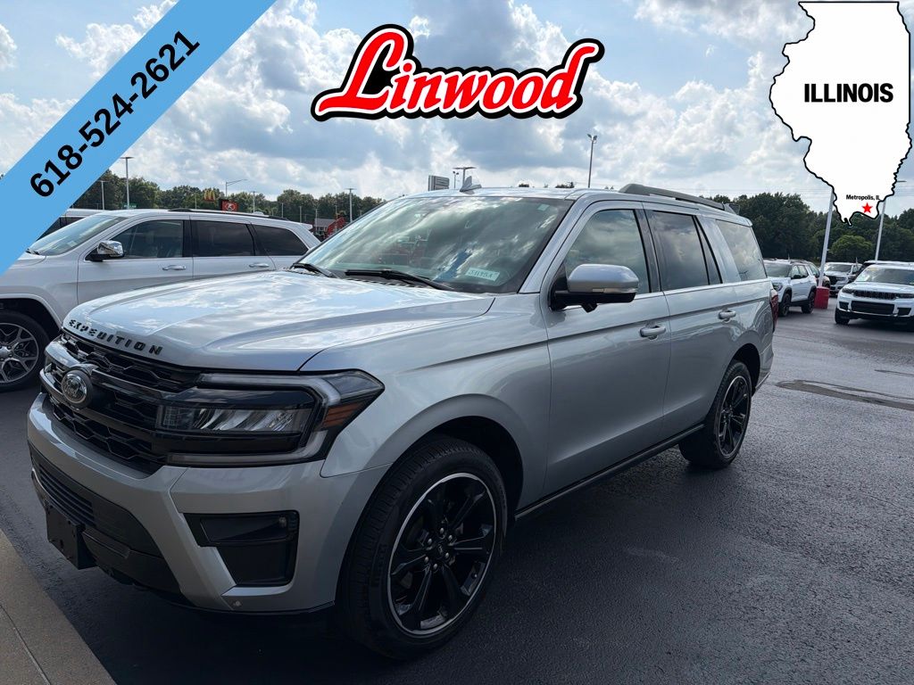 Silver Metallic 2024 Ford Expedition SUV / Crossover Four-Wheel Drive Automatic