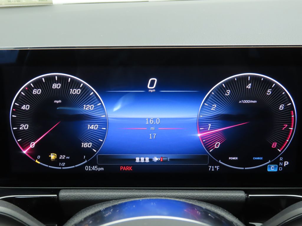 2025 Mercedes-Benz GLA 250 31