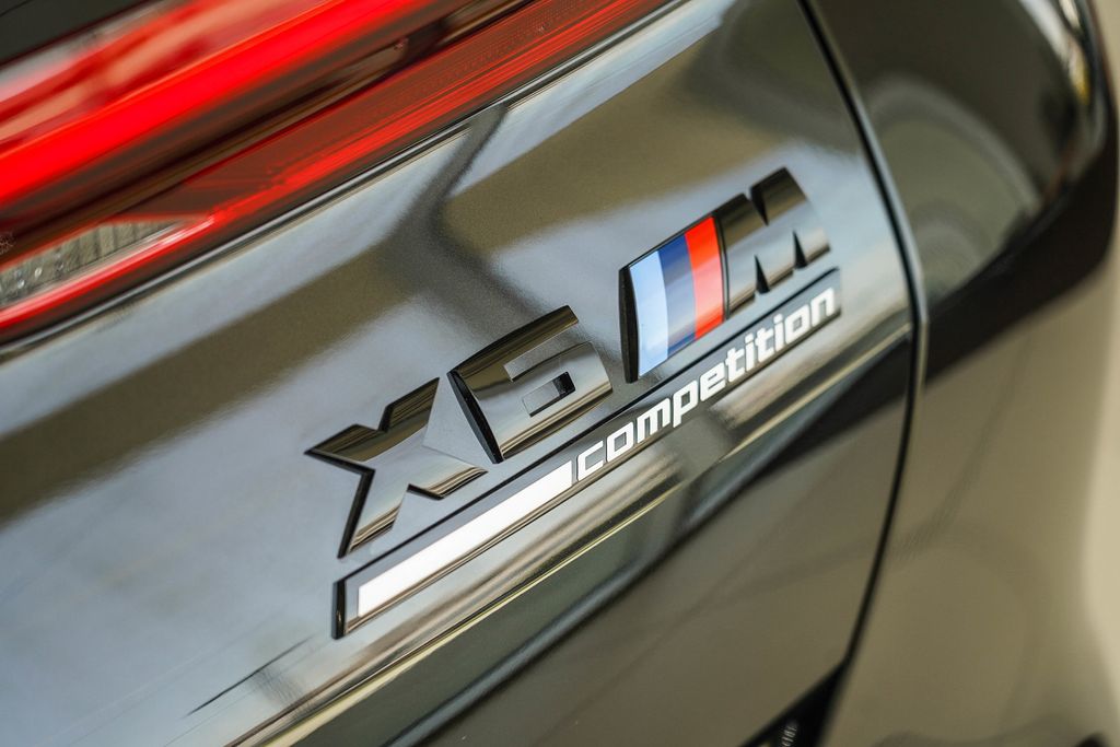 2025 BMW X6 M Base 6