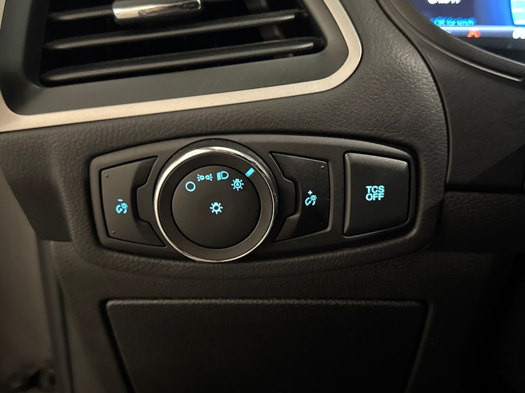 Certified Used 2023 Gray Ford SEL image 18