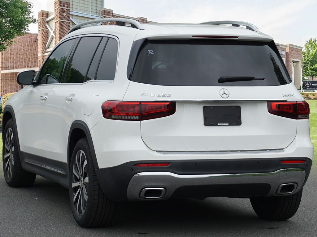 Thumbnail: 2021 Mercedes-Benz GLB - 7