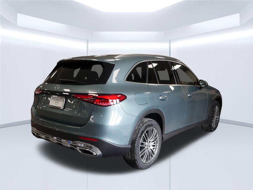 Thumbnail: 2026 Mercedes-Benz GLC - 5