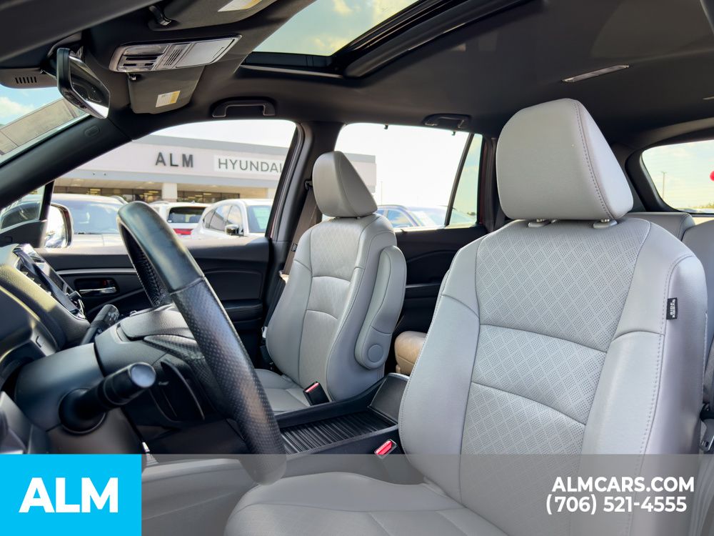 Used 2019 Red Honda EX-L image 5