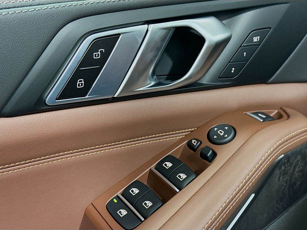 Thumbnail: 2026 BMW X5 - 3