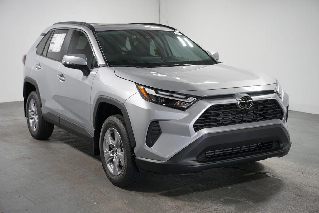 Thumbnail: 2025 Toyota RAV4 - 3
