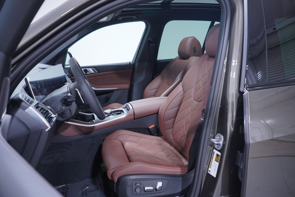 Thumbnail: 2026 BMW X5 - 6
