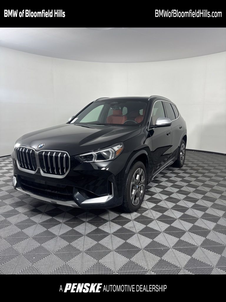 Thumbnail: 2023 BMW X1 - 1
