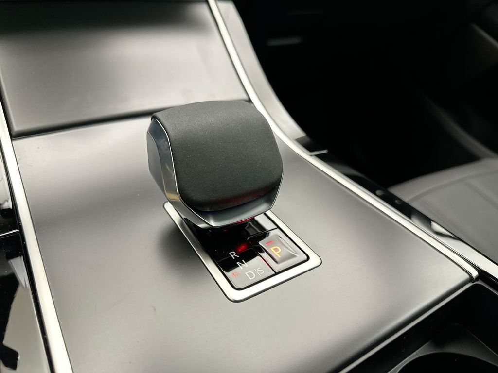 Thumbnail: 2026 Land Rover Range Rover Evoque - 20