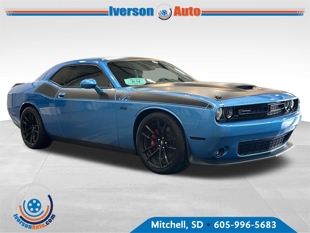 B5 Blue Pearlcoat 2019 Dodge Challenger Coupe Rear-Wheel Drive 6-Speed Manual