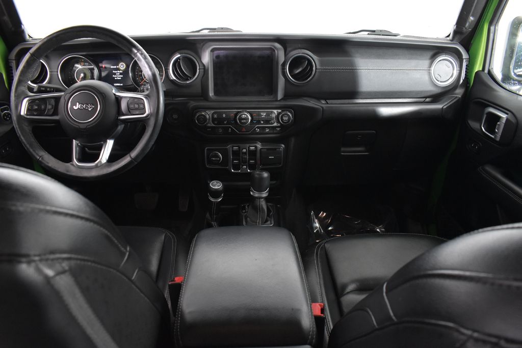 Thumbnail: 2019 Jeep Wrangler - 14