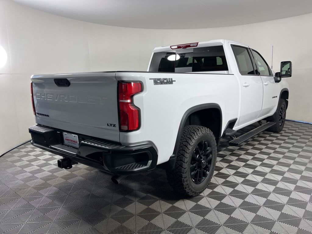 Thumbnail: 2025 Chevrolet Silverado 2500 - 5