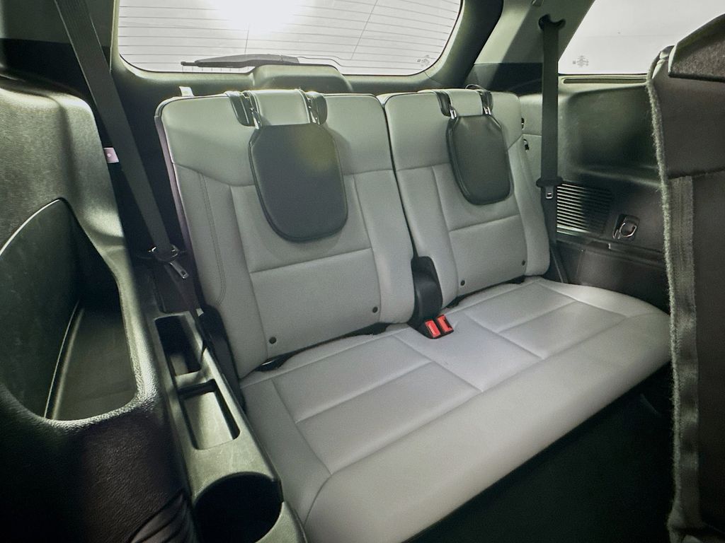 Used Car 2021 Ford Explorer  Xlt For Sale Under $20,000 In Austin, Texas