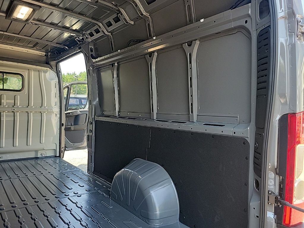 2025 Ram ProMaster 3500 photo 18