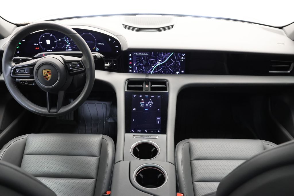 Thumbnail: 2021 Porsche Taycan - 15