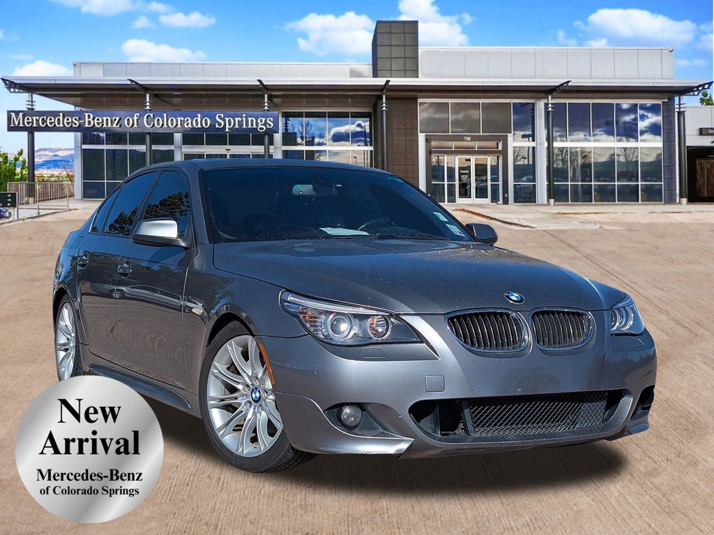 2010 BMW 5 Series 528i Sedan RWD