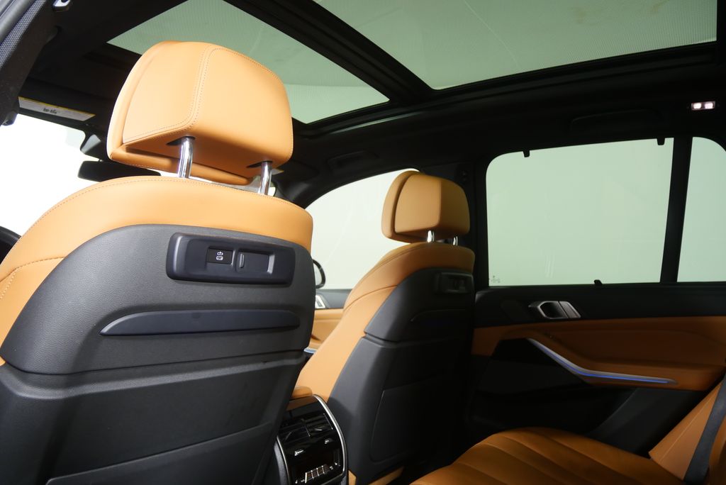 Thumbnail: 2021 BMW X5 - 13