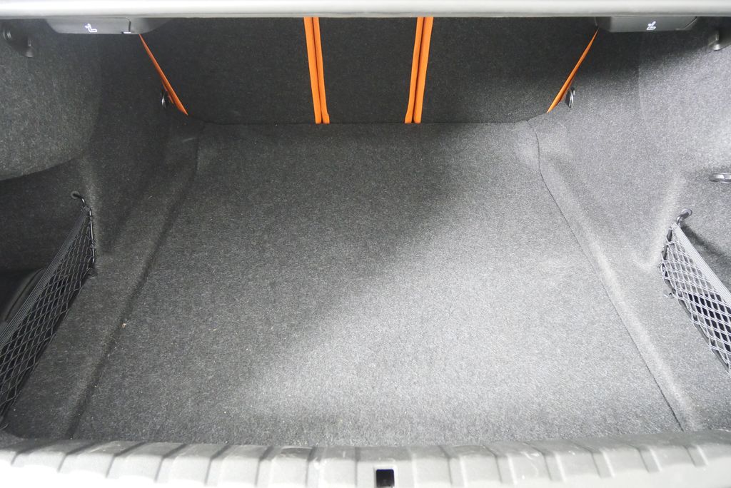 Thumbnail: 2021 BMW M4 - 16