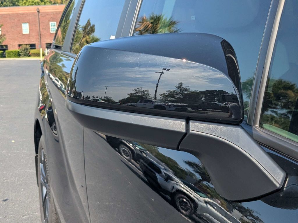New 2026 Toyota Sienna Van