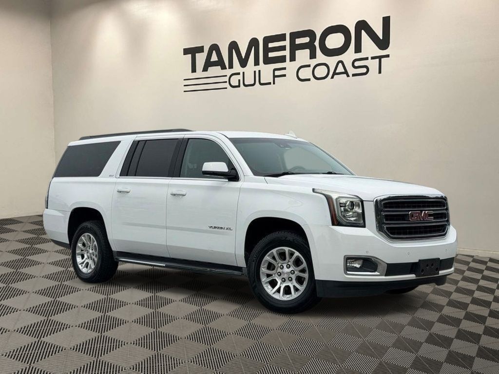 Summit White 2017 GMC Yukon XL SUV / Crossover Four-Wheel Drive 6-Speed Automatic Overdrive