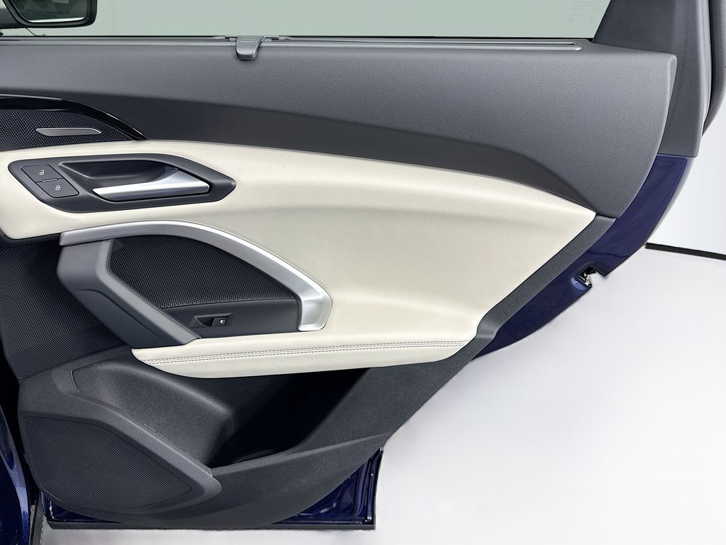 Thumbnail: 2025 Audi Q5 - 26